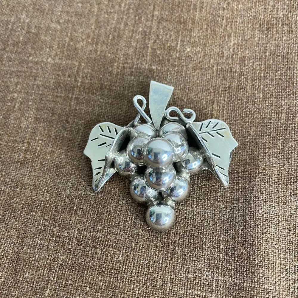 Vintage Taxco Mexico Sterling Silver Grape Cluster Brooch Pin 925 15g